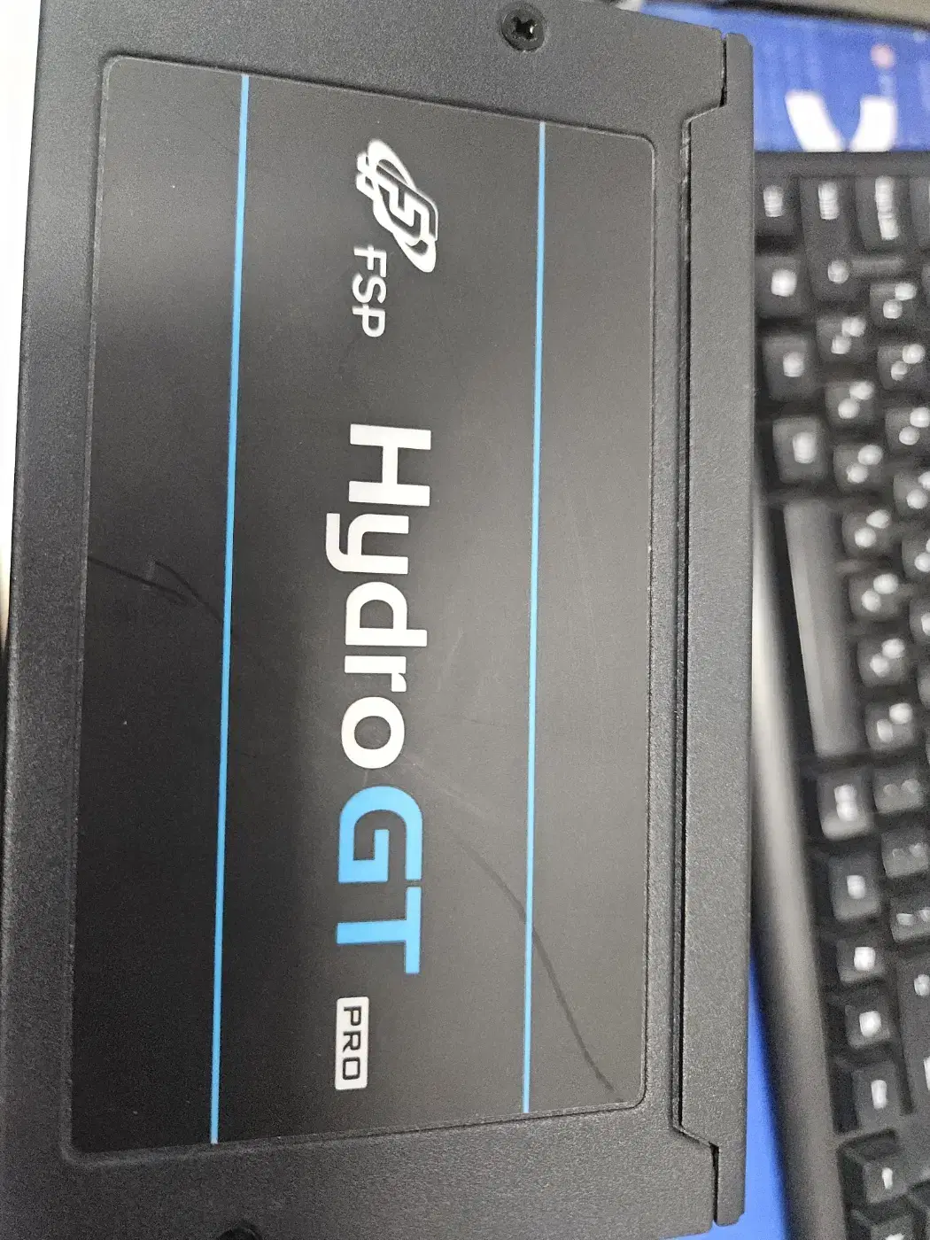 FSP HYDRO GT PRO 1000W 모듈러 골드 파워 팝니다.